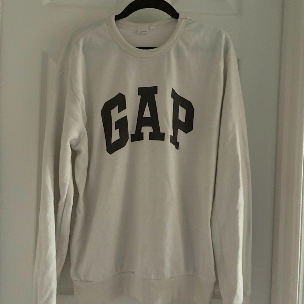 GAP Ivory Sweatshirt with Bold Black Lettering